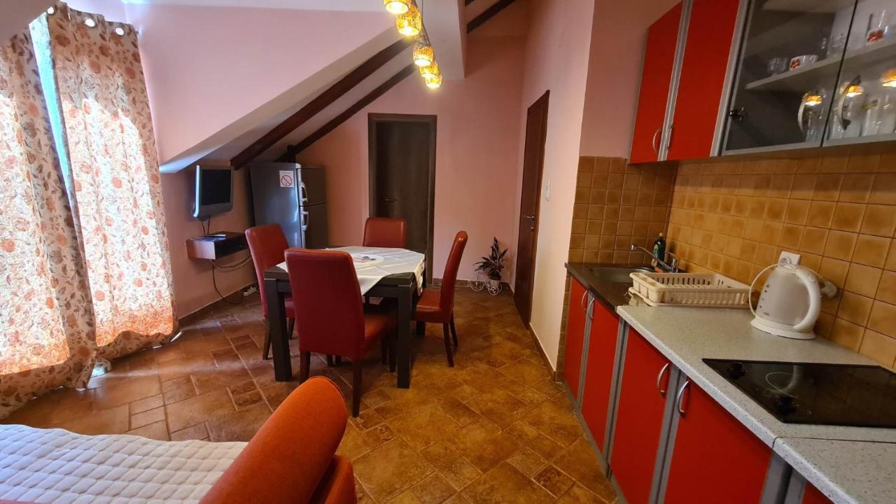 Apartments Ivetic Kotor Exterior photo